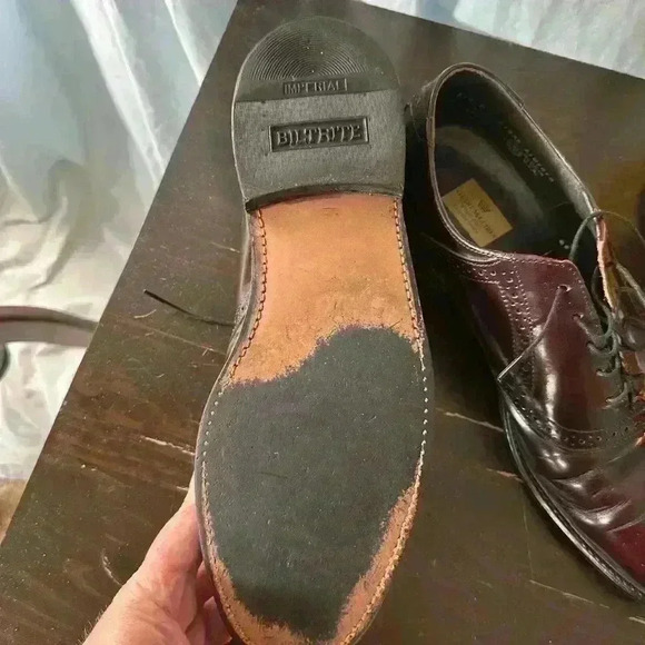 STUART MCGUIRE MEN'S 11.5 M LEATHER UPPER QUALITY BURGUNDY DRESS SHOES. Heavy - Picture 6 of 6